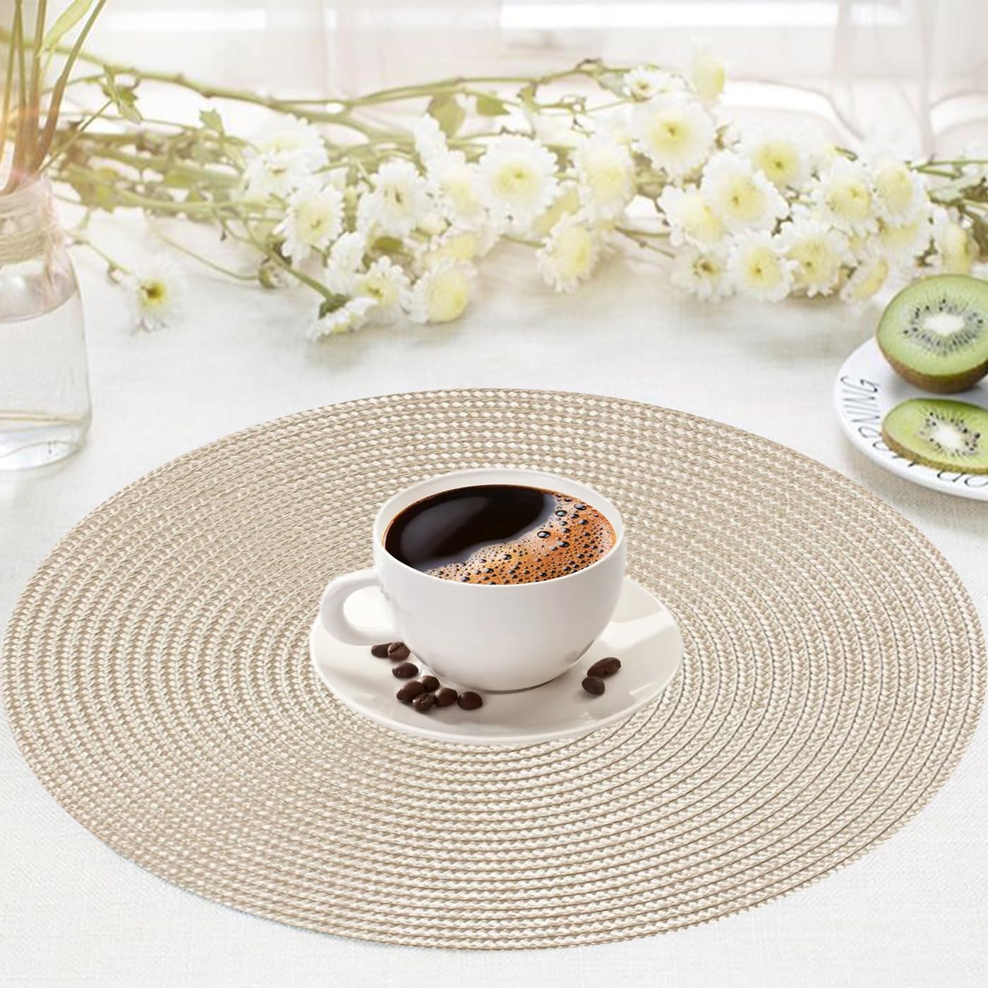 KKTECH Christmas Placemats - Set of 4 Round Place Mats for Table, Washable & Waterproof Table Mats, Heat Resistant for Home, Party, Wedding Décor, 38cm