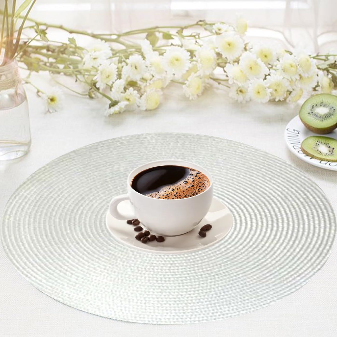 KKTECH Christmas Placemats - Set of 4 Round Place Mats for Table, Washable & Waterproof Table Mats, Heat Resistant for Home, Party, Wedding Décor, 38cm