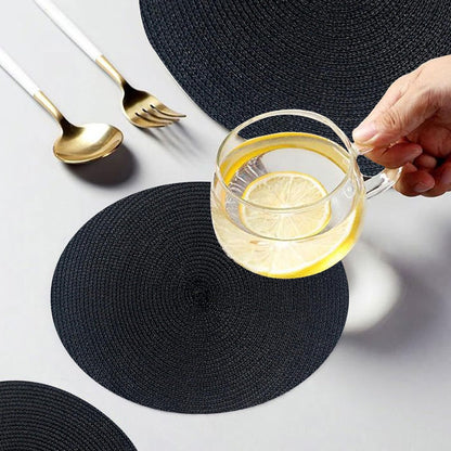 KKTECH Christmas Placemats - Set of 4 Round Place Mats for Table, Washable & Waterproof Table Mats, Heat Resistant for Home, Party, Wedding Décor, 38cm