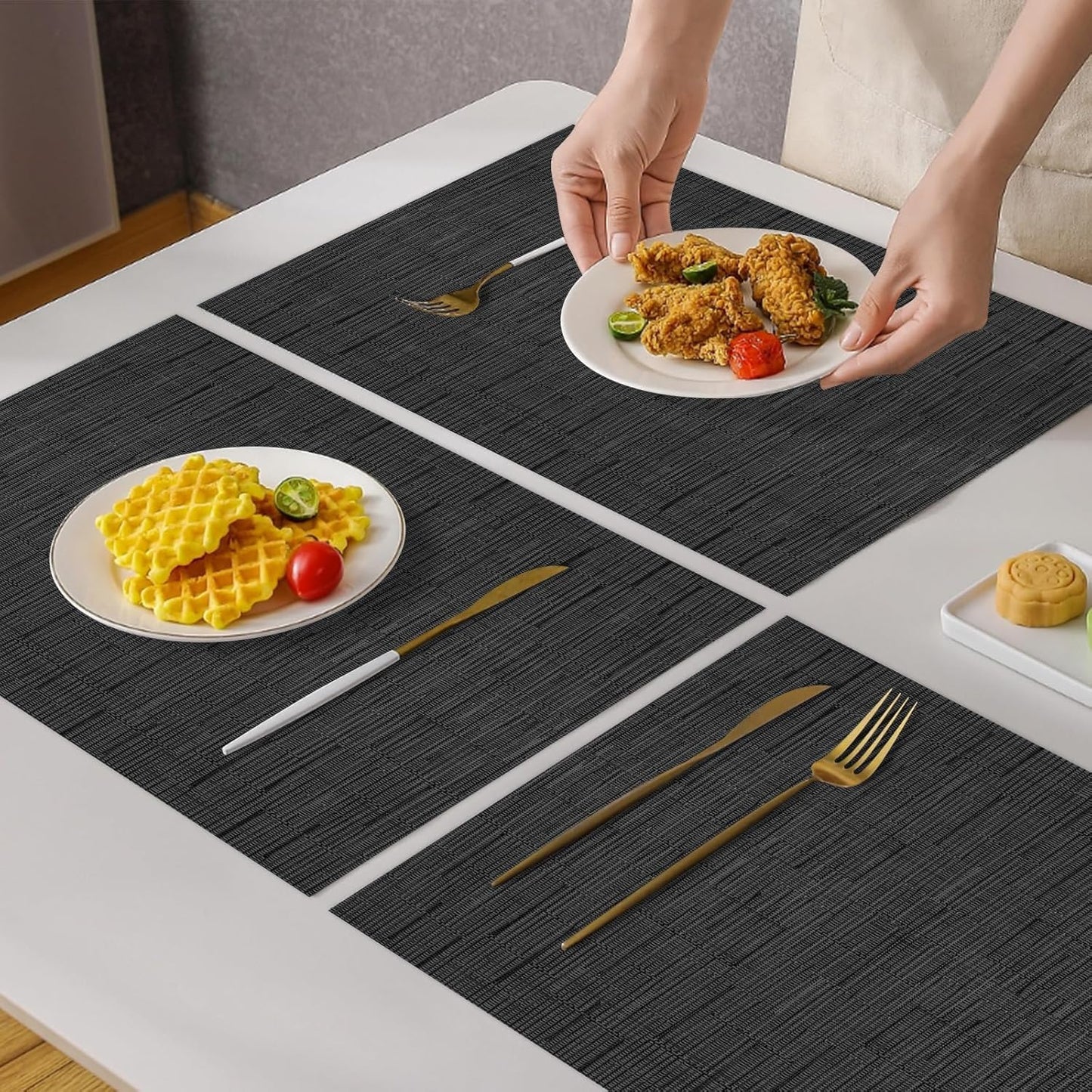 KKTECH Placemats Set of 6, Washable Non-slip Heat Insulation Woven Vinyl Place Mats for Table, Elegant Table Mats for Kitchen and Dining Room, Perfect for Home Decor (18"x12")